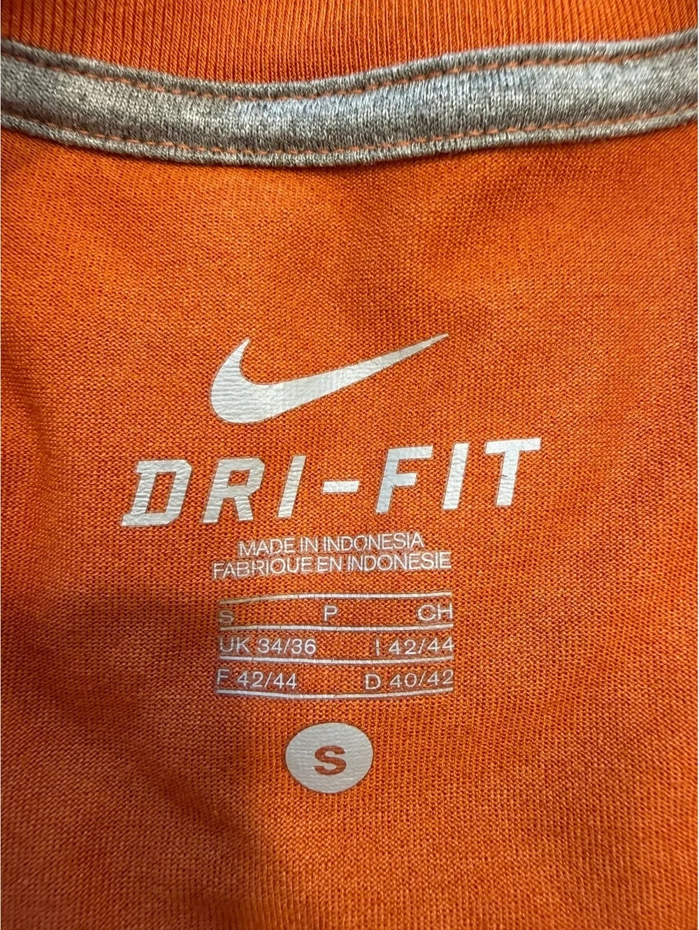Nike Longhorns Swim Camp Dri-Fit T-Shirt Size Small - Picture 3 of 3